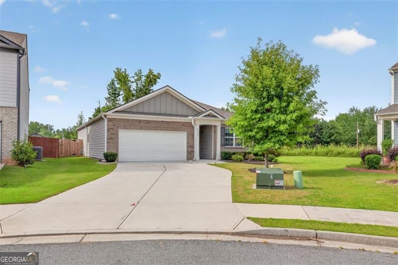 3 bedroom, 2 bathroom, 1,578 sq ft single family residence for sale at 5480 Barberry Avenue, Oakwood, GA 30566 — photo 6