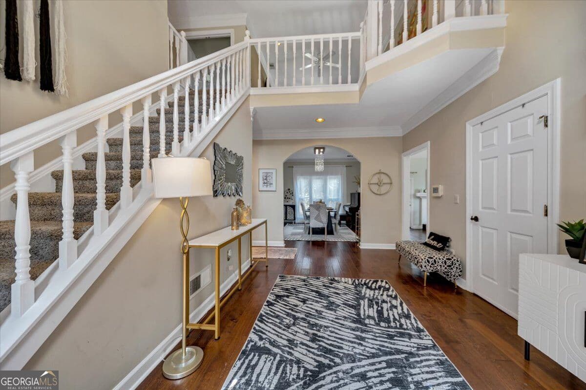 4 bedroom, 3.5 bathroom, 3,323 sq ft single family residence for sale at 12080 Magnolia Crescent Drive, Roswell, GA 30075 — photo 10