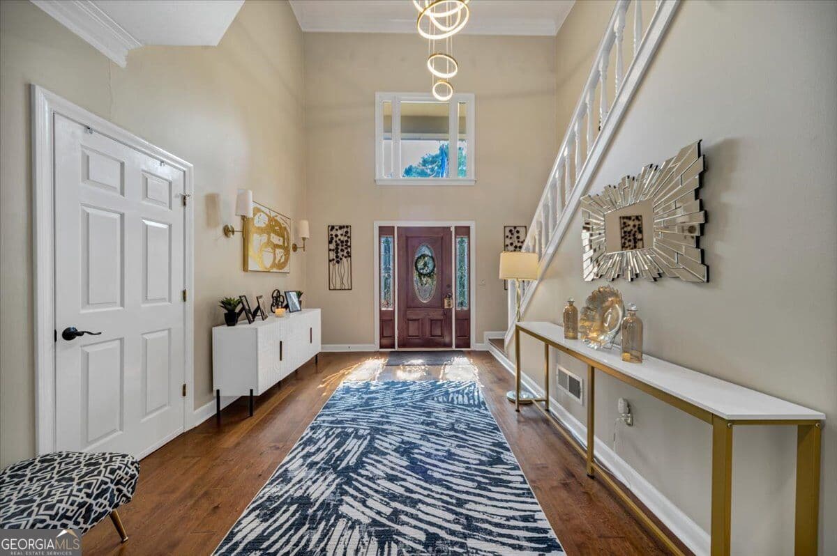 4 bedroom, 3.5 bathroom, 3,323 sq ft single family residence for sale at 12080 Magnolia Crescent Drive, Roswell, GA 30075 — photo 8