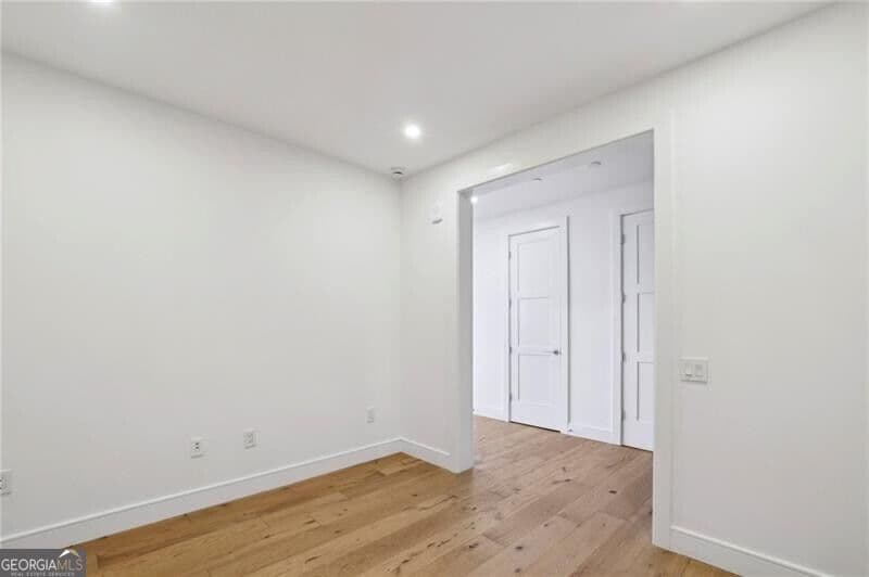 3 bedroom, 3.5 bathroom, 2,249 sq ft condominium for sale at 2425 Peachtree Road 501, Atlanta, GA 30305 — photo 6