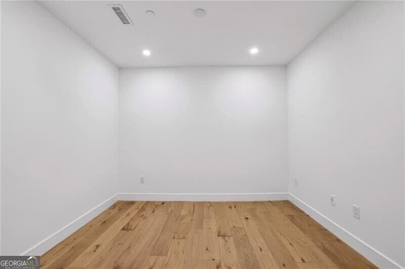 3 bedroom, 3.5 bathroom, 2,249 sq ft condominium for sale at 2425 Peachtree Road 501, Atlanta, GA 30305 — photo 5