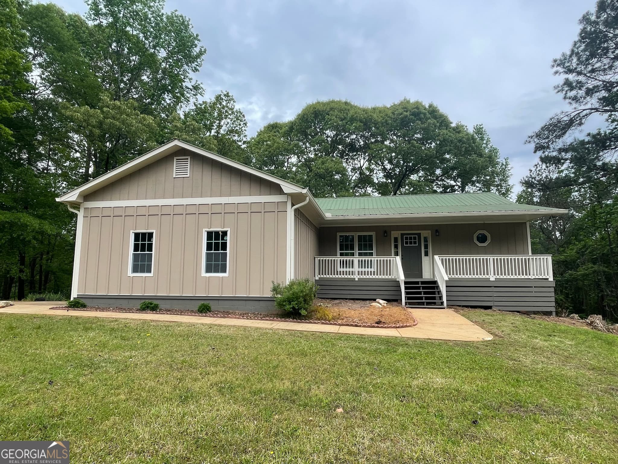 3 bedroom, 2 bathroom, 1,551 sq ft single family residence sold at 40 Garrett Road, Lagrange, GA 30240