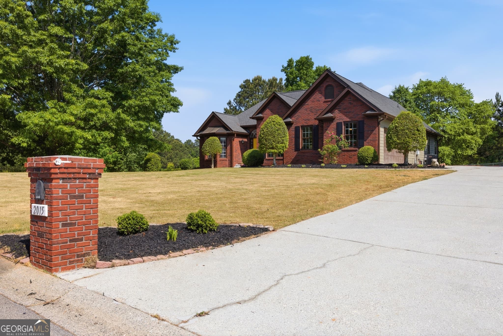 3 bedroom, 4 bathroom, 3,460 sq ft single family residence for sale at 2015 Wood Valley Drive, Loganville, GA 30052 — photo 10