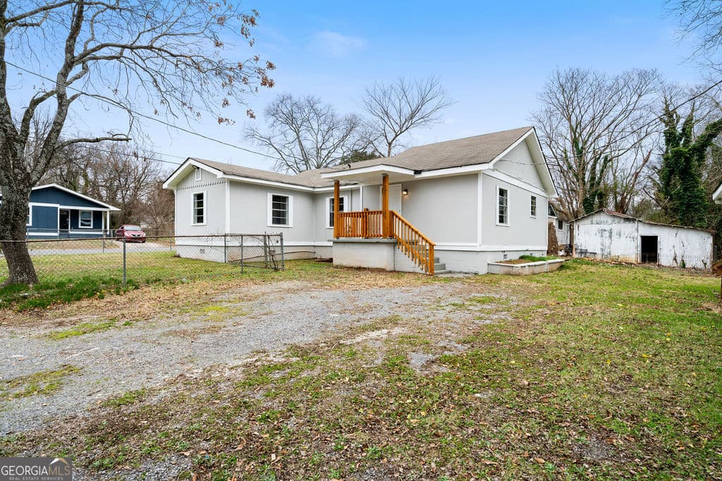 3 bedroom, 1 bathroom, 1,307 sq ft single family residence for sale at 34 E 16th Street, Rome, GA 30161 — photo 5