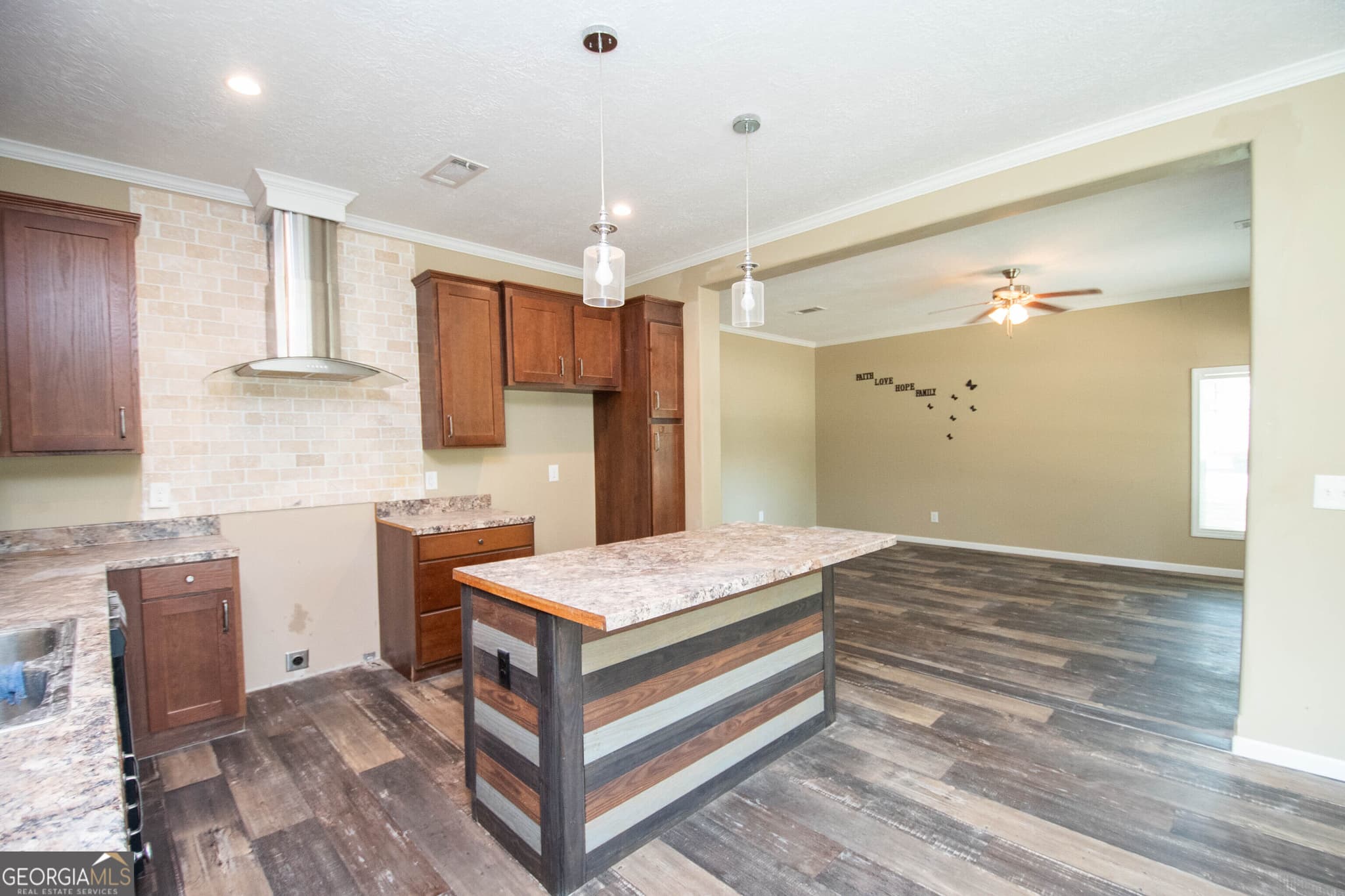 3 bedroom, 2 bathroom, 1,624 sq ft single family residence for sale at 196 Dogwood Lane, Woodbury, GA 30293 — photo 9