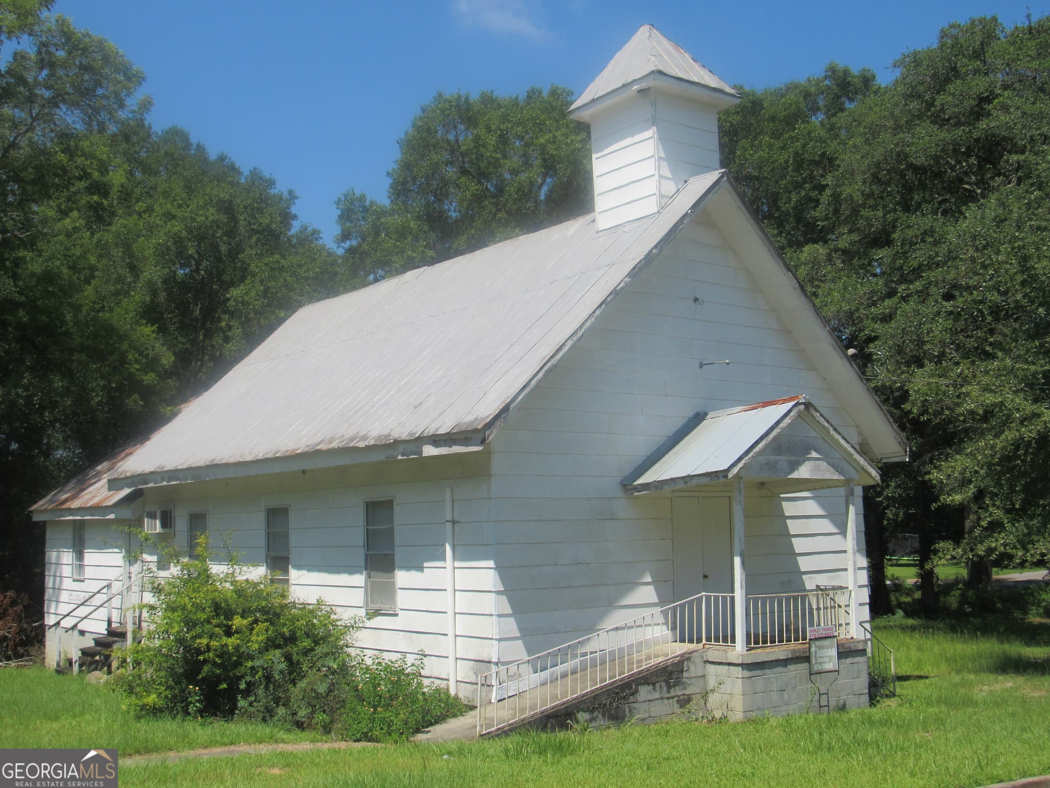 1 bedroom, 2 bathroom, 1,400 sq ft single family residence for sale at 53 Duhart Street, Eastman, GA 31023