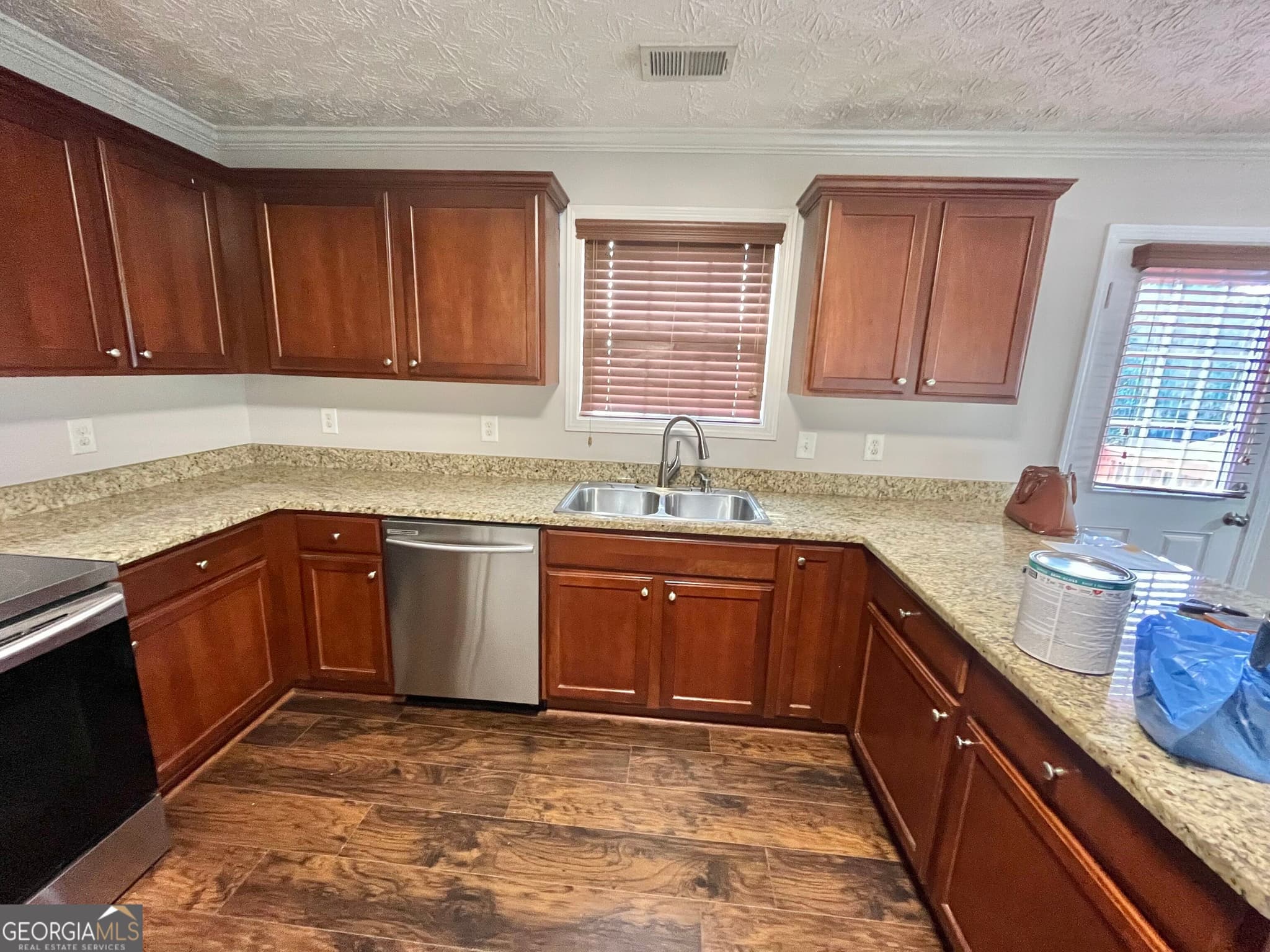 5 bedroom, 4 bathroom, 3,369 sq ft single family residence for rent at 1154 Folkstone Drive, Mcdonough, GA 30253 for $3,000 a month — photo 9