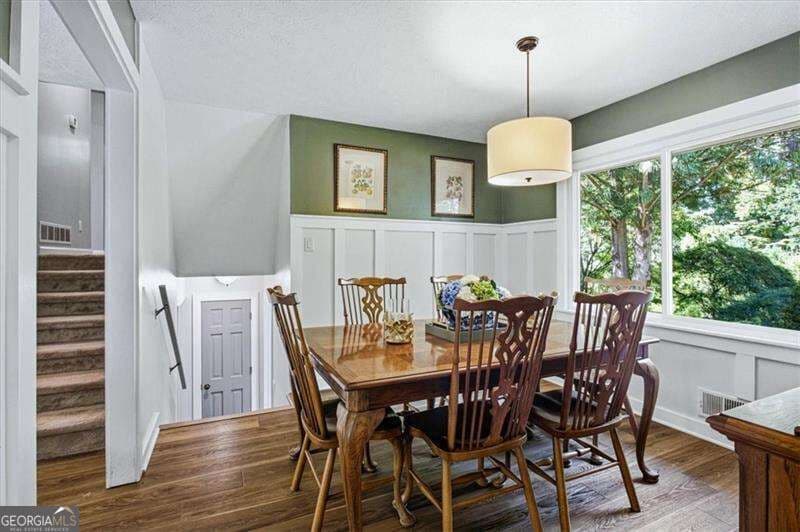 4 bedroom, 2 bathroom, 2,001 sq ft single family residence for sale at 669 Foxcliffe Court, Smyrna, GA 30082 — photo 7