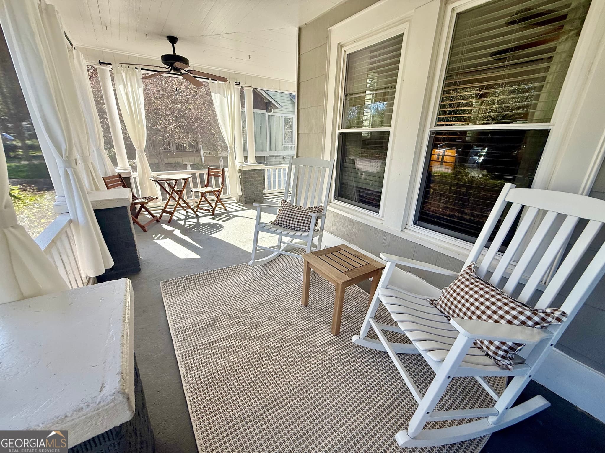 2 bedroom, 2 bathroom, 1,184 sq ft single family residence for sale at 141 York Street, Clarkesville, GA 30523 — photo 9