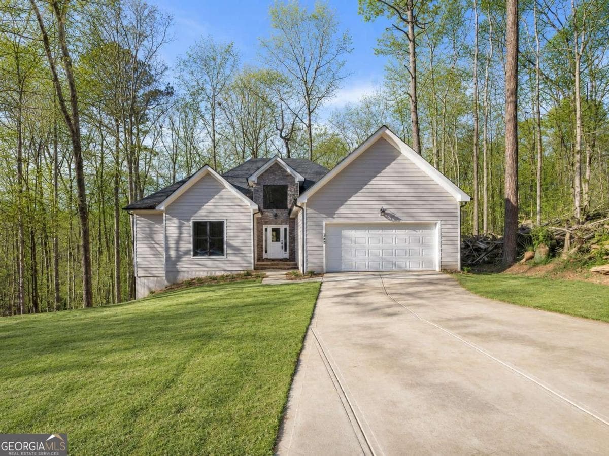 3 bedroom, 2 bathroom, 1,884 sq ft single family residence for rent at 360 Ansley Drive, Athens, GA 30605 for $3,600 a month