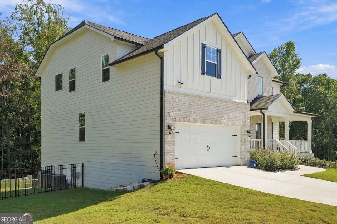 6 bedroom, 5 bathroom single family residence for sale at 6 SLICK Court SLICK CT, Senoia, GA 30276 — photo 2