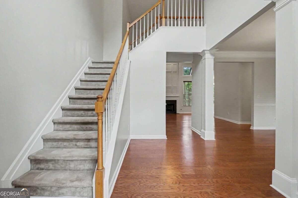 5 bedroom, 3 bathroom, 2,369 sq ft single family residence for sale at 6220 Ivey Hill Drive, Cumming, GA 30040 — photo 8
