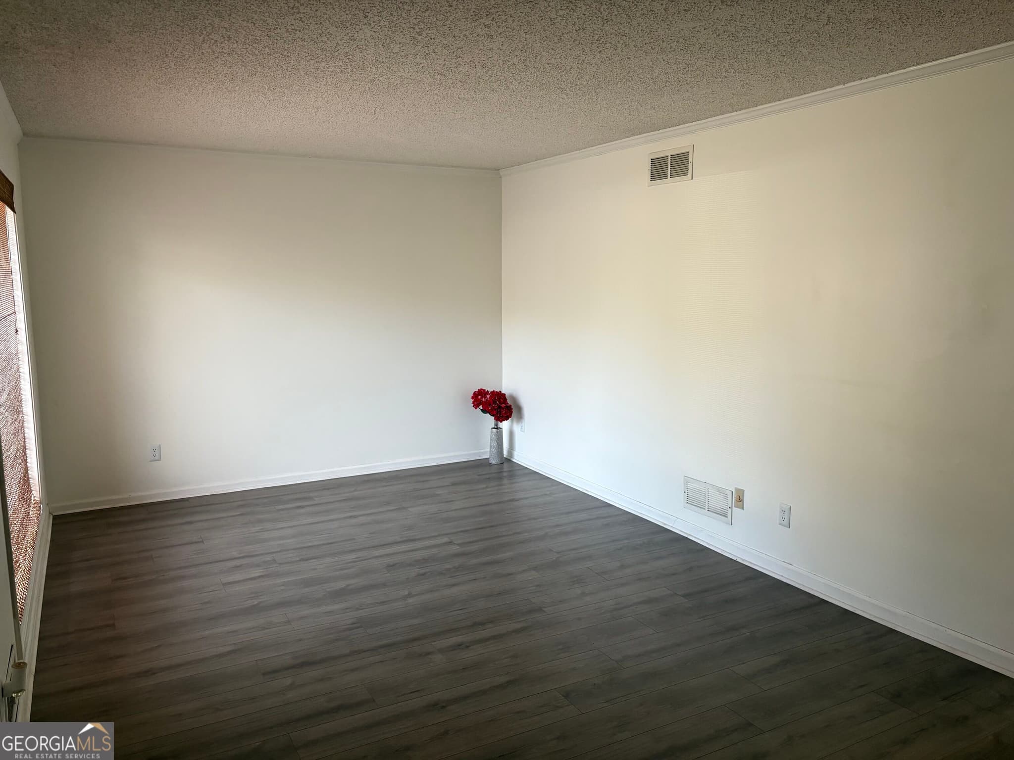 4 bedroom, 3.5 bathroom, 2,396 sq ft townhouse for rent at 1 Duffers Court, Kennesaw, GA 30144 for $2,400 a month — photo 3