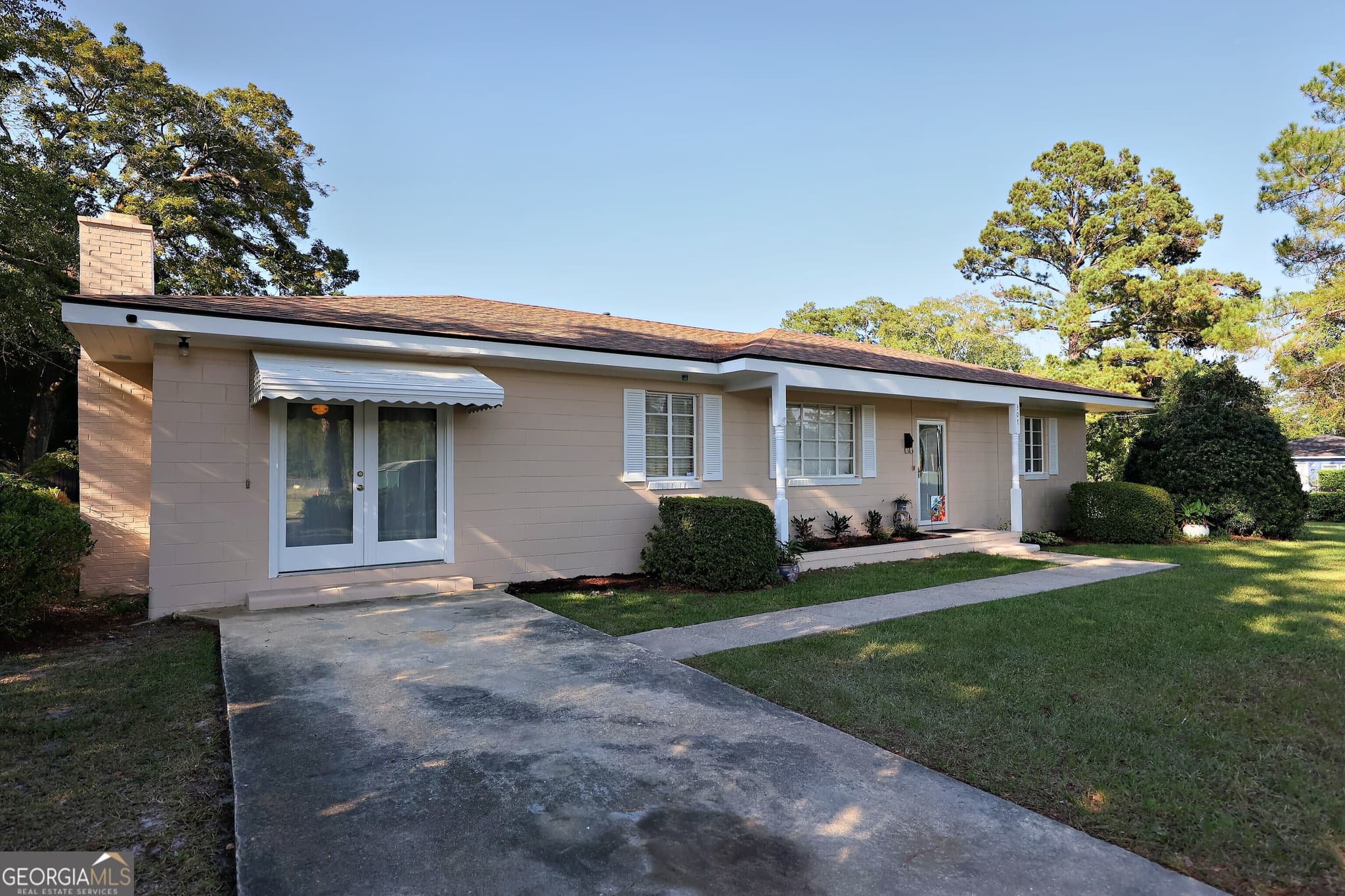3 bedroom, 1.5 bathroom, 1,945 sq ft single family residence for sale at 307 Varnedoe Street, Thomasville, GA 31792