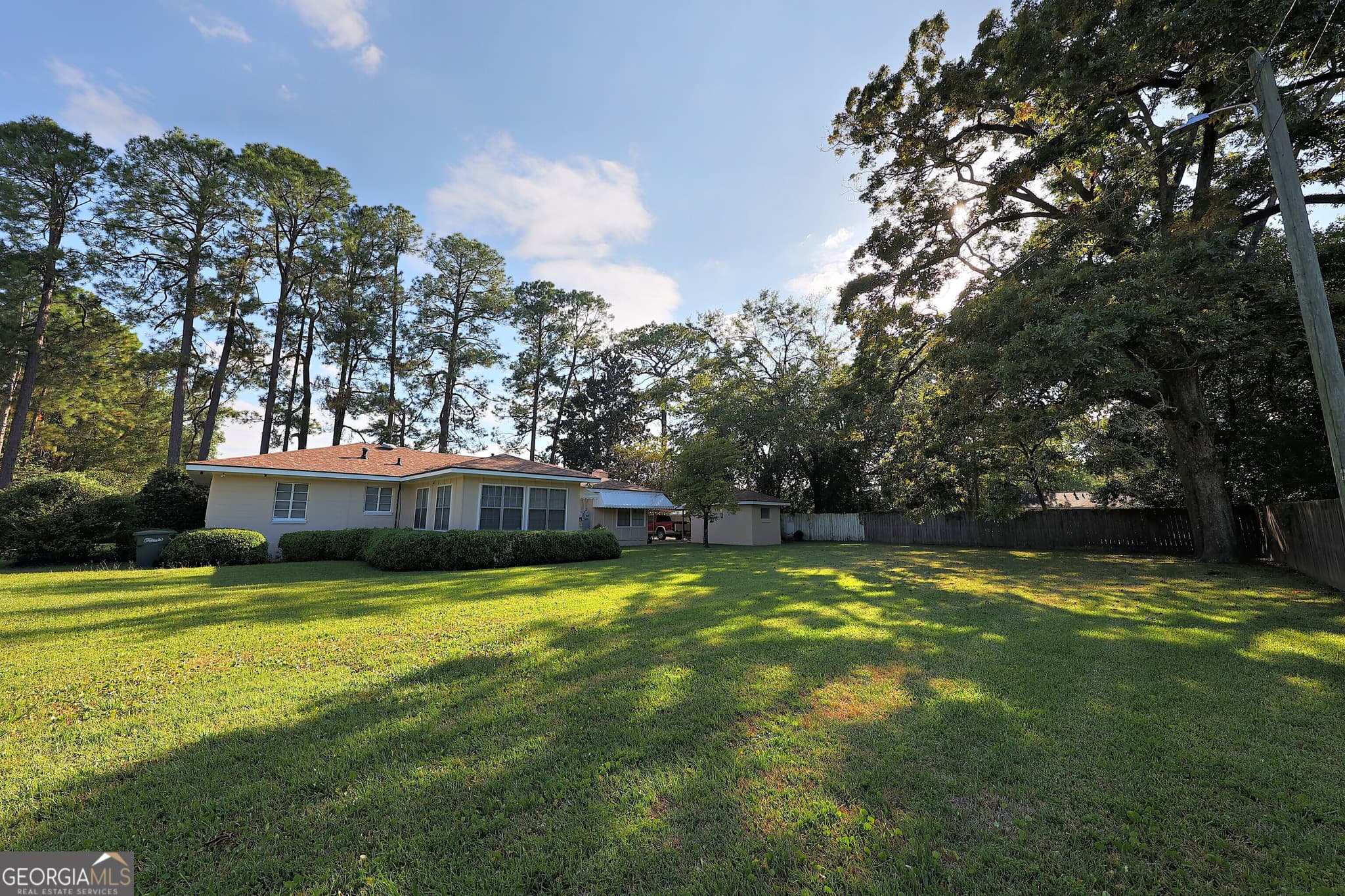 3 bedroom, 1.5 bathroom, 1,945 sq ft single family residence for sale at 307 Varnedoe Street, Thomasville, GA 31792 — photo 8