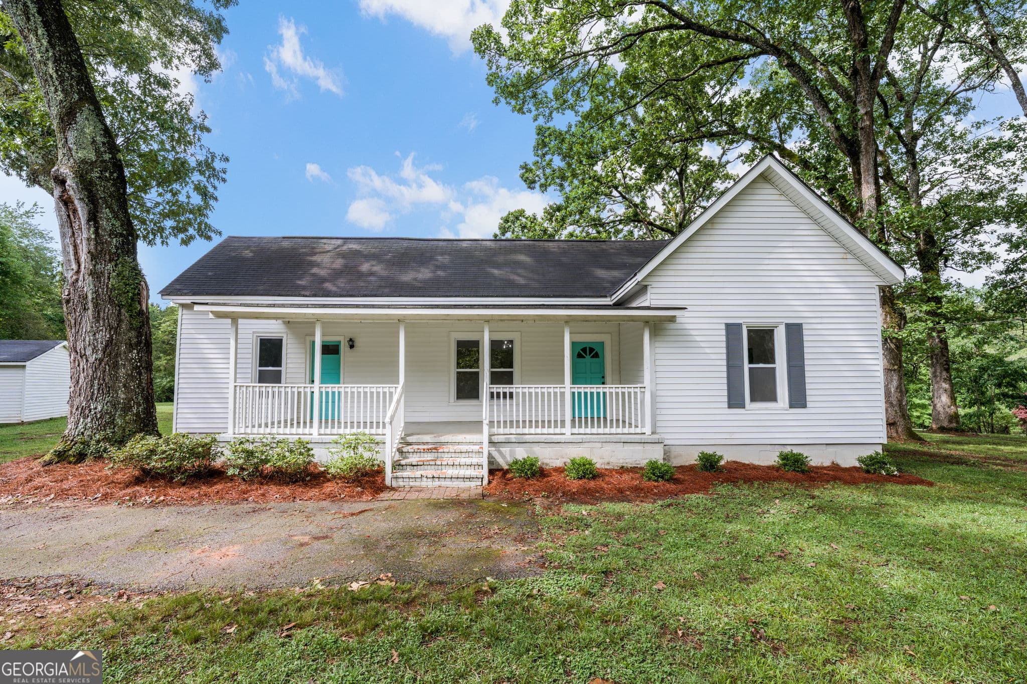 30 bedroom, 2 bathroom, 1,896 sq ft single family residence sold at 366 Mount Carmel Road, Newnan, GA 30263