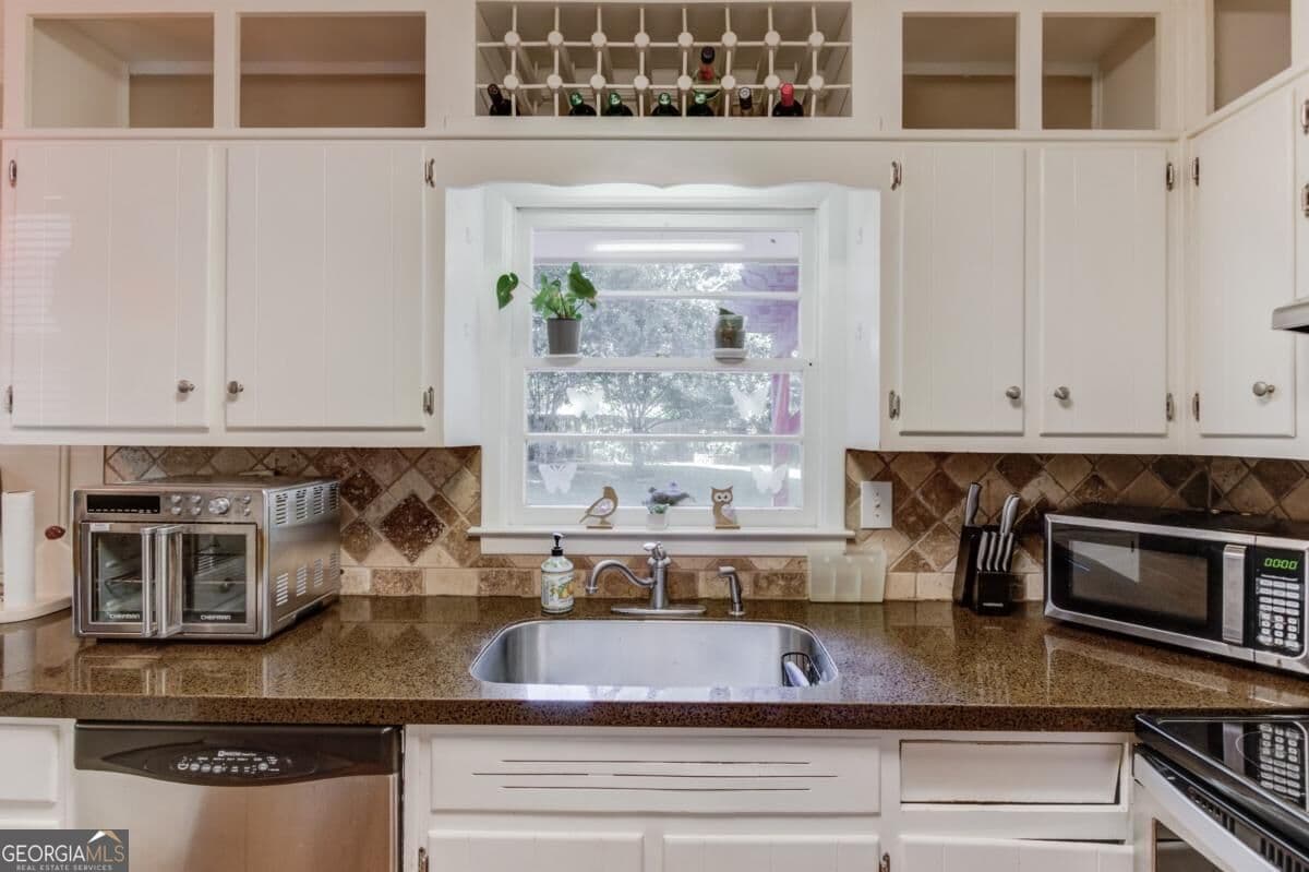 2 bedroom, 2 bathroom, 1,219 sq ft single family residence for sale at 2840 Locksley Court, Tucker, GA 30084 — photo 10