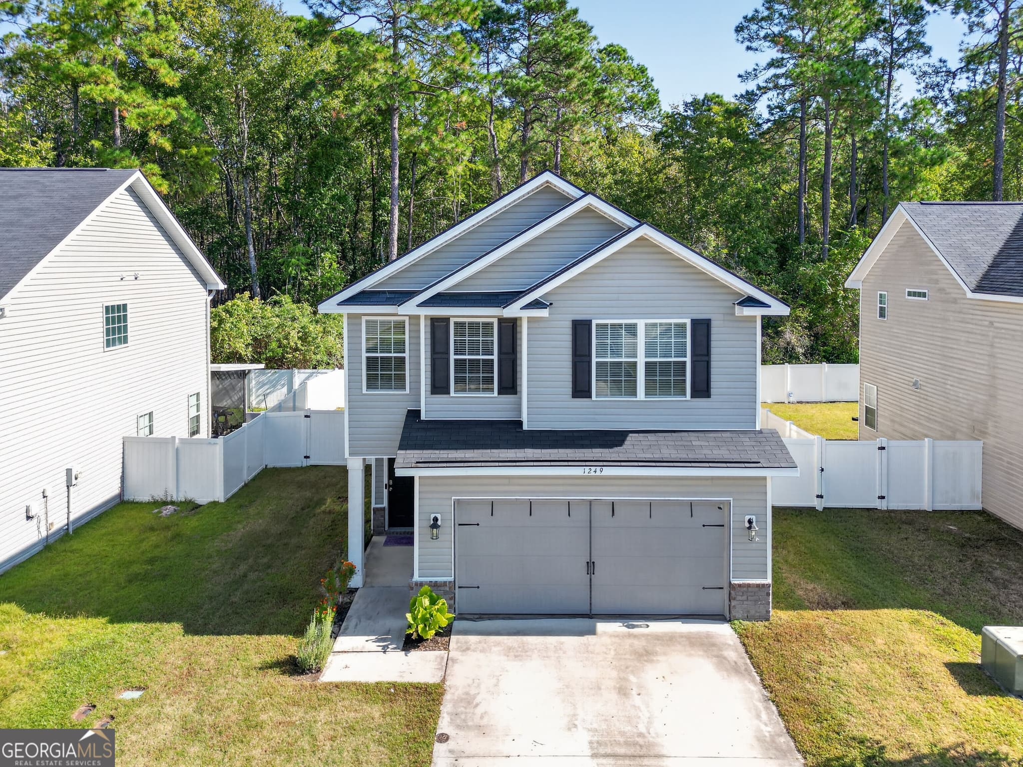 3 bedroom, 2.5 bathroom, 2,050 sq ft single family residence for sale at 1249 Cypress Fall Circle, Hinesville, GA 31313