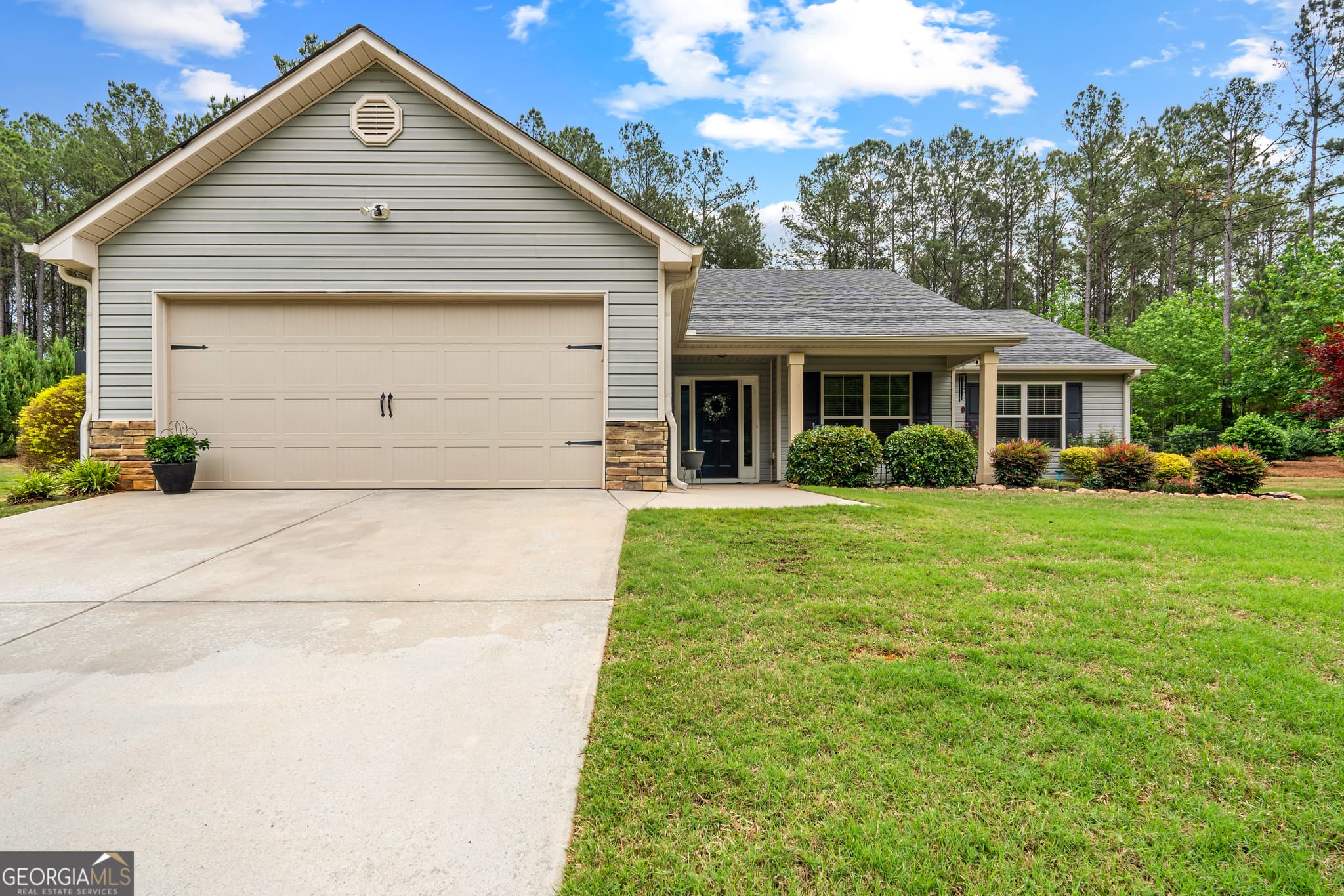 3 bedroom, 2 bathroom, 1,776 sq ft single family residence sold at 29 Concord Court, Senoia, GA 30276