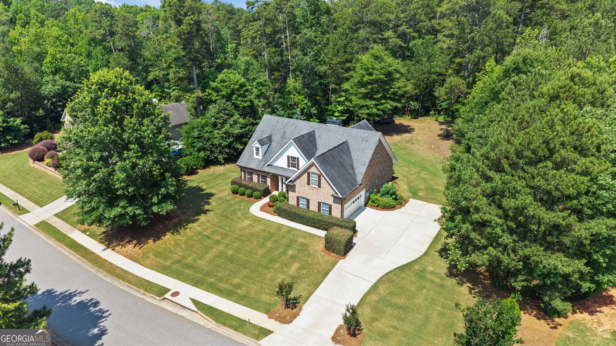 4 bedroom, 3.5 bathroom, 2,450 sq ft single family residence for sale at 3142 Whitlow Creek Drive, Bishop, GA 30621 — photo 4