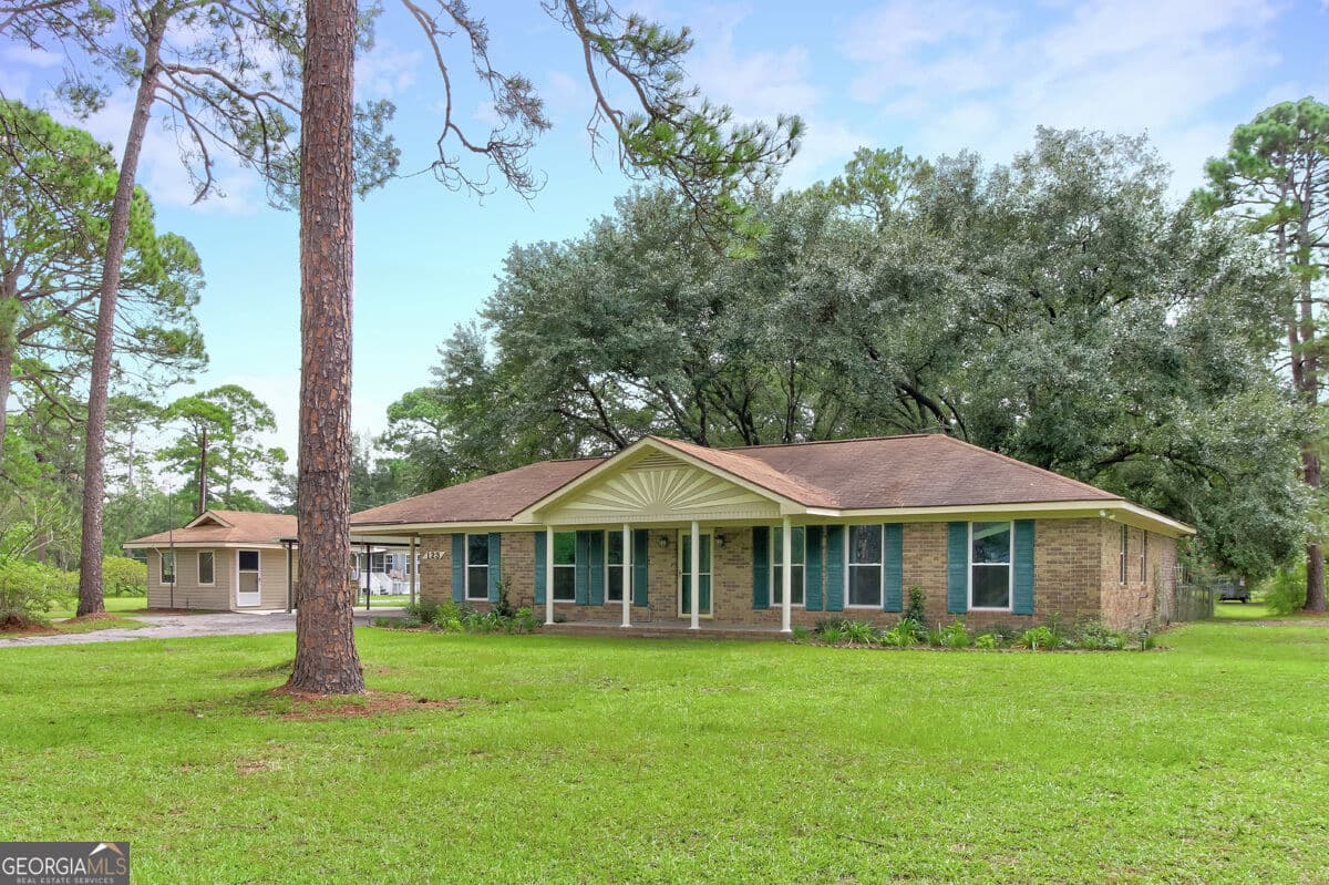 6 bedroom, 5 bathroom, 2,964 sq ft manufactured home,single family residence for sale at 123 Maple Drive, Rincon, GA 31326 — photo 3