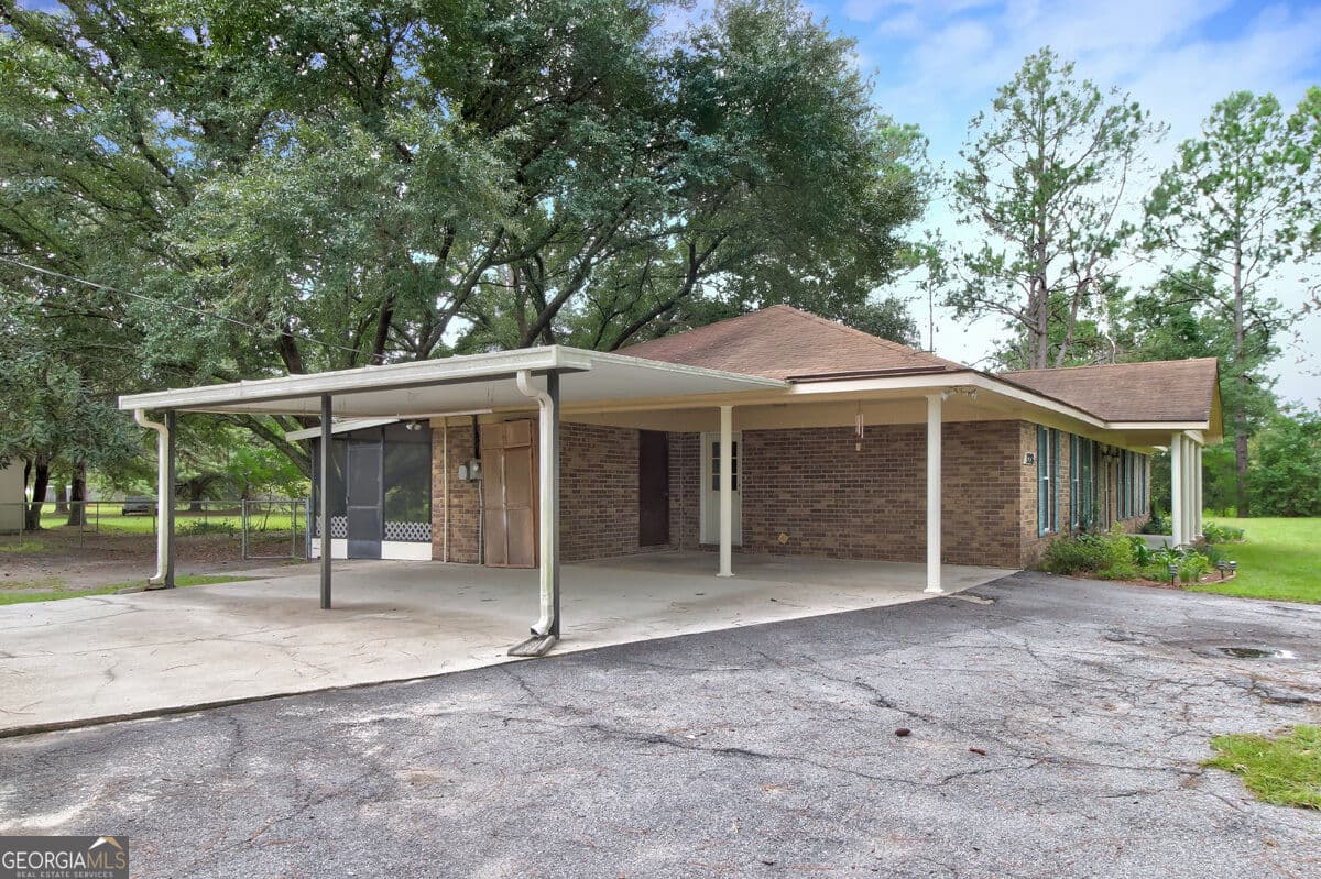 6 bedroom, 5 bathroom, 2,964 sq ft manufactured home,single family residence for sale at 123 Maple Drive, Rincon, GA 31326 — photo 5