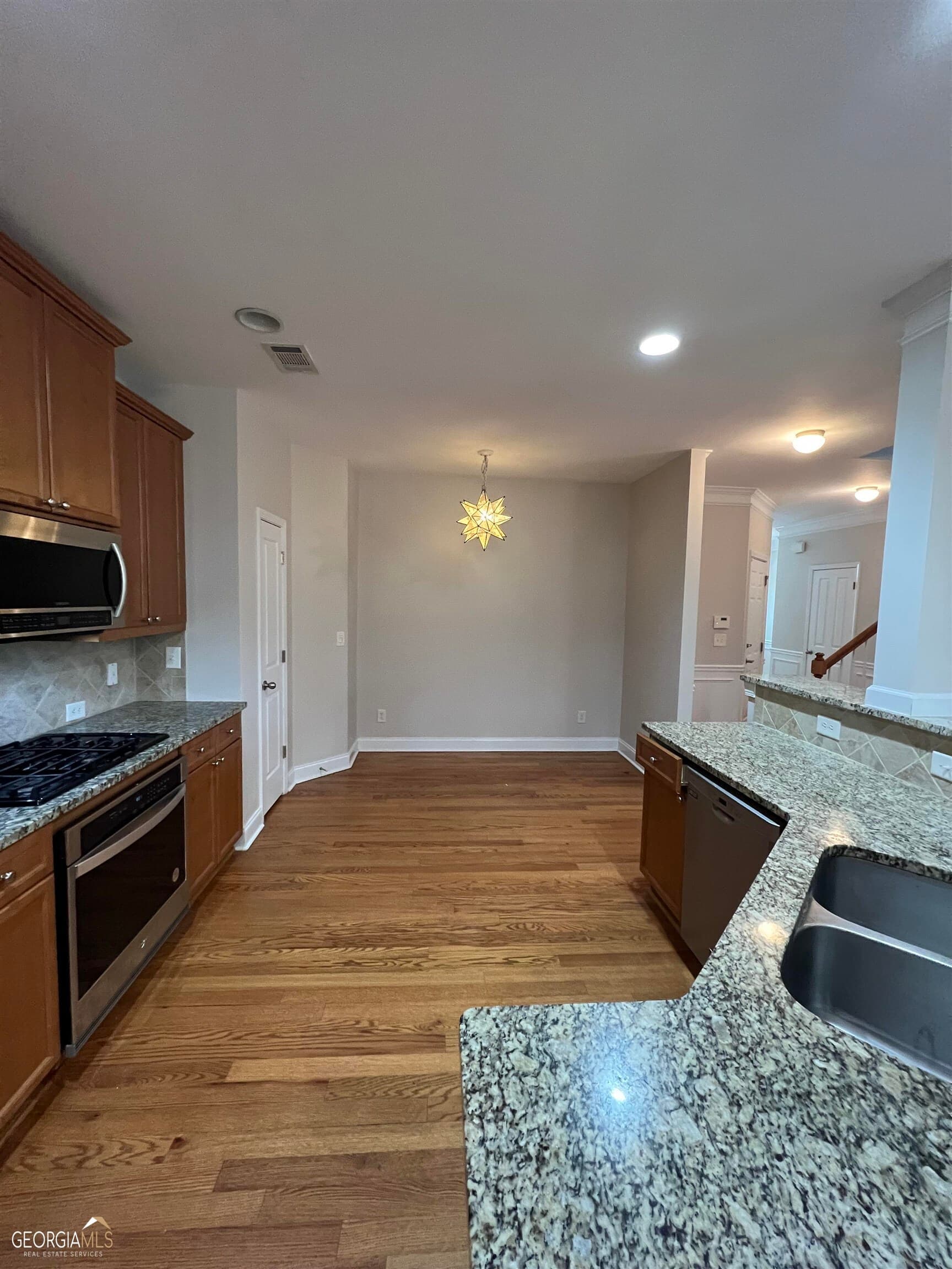 3 bedroom, 2.5 bathroom, 2,265 sq ft townhouse for rent at 1516 Bouvier Place, Lawrenceville, GA 30043 for $2,795 a month — photo 10