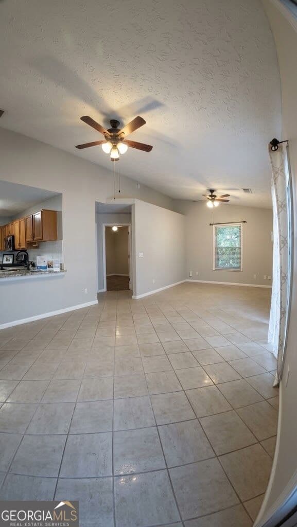2 bedroom, 2 bathroom, 871 sq ft single family residence for rent at 1175 Britley Park Lane, Woodstock, GA 30189 for $1,795 a month — photo 3