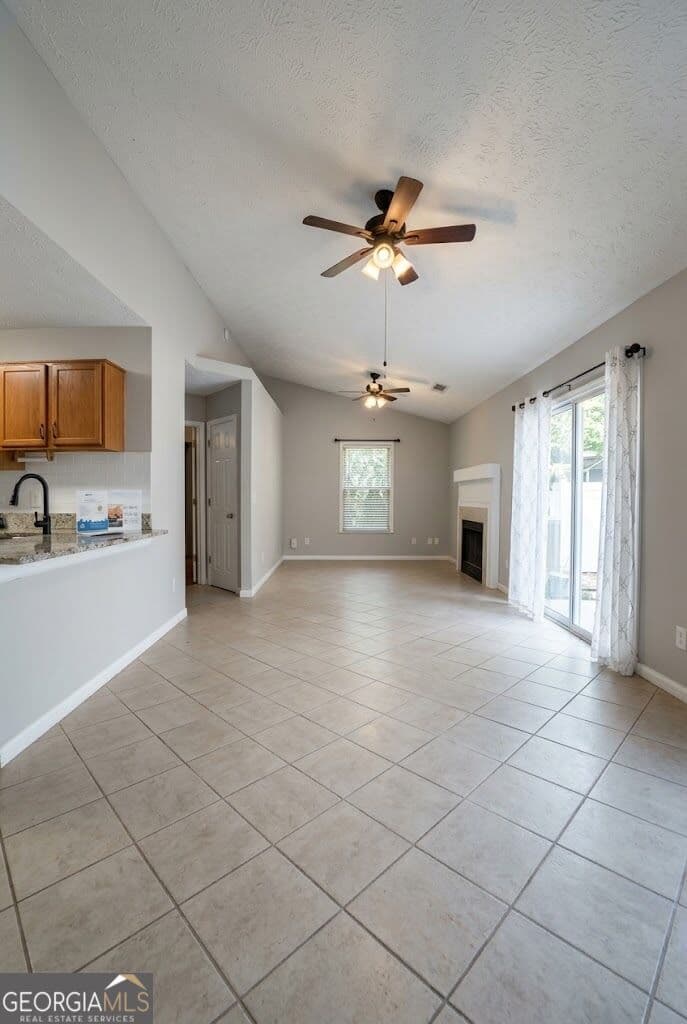 2 bedroom, 2 bathroom, 871 sq ft single family residence for rent at 1175 Britley Park Lane, Woodstock, GA 30189 for $1,795 a month — photo 5