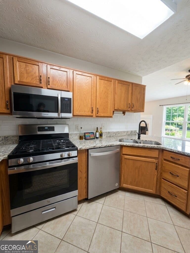 2 bedroom, 2 bathroom, 871 sq ft single family residence for rent at 1175 Britley Park Lane, Woodstock, GA 30189 for $1,795 a month — photo 8