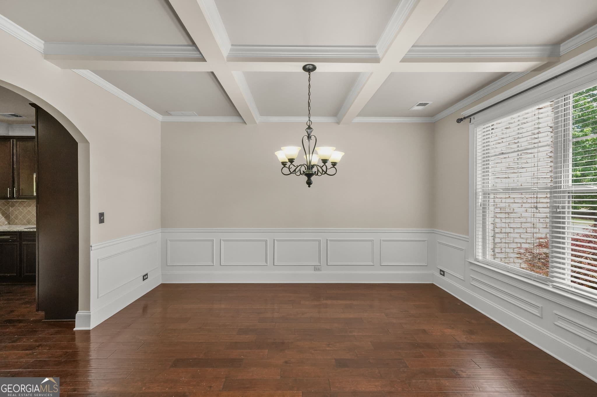 5 bedroom, 5.5 bathroom, 3,800 sq ft single family residence for sale at 882 Nestling Drive, Lawrenceville, GA 30045 — photo 7