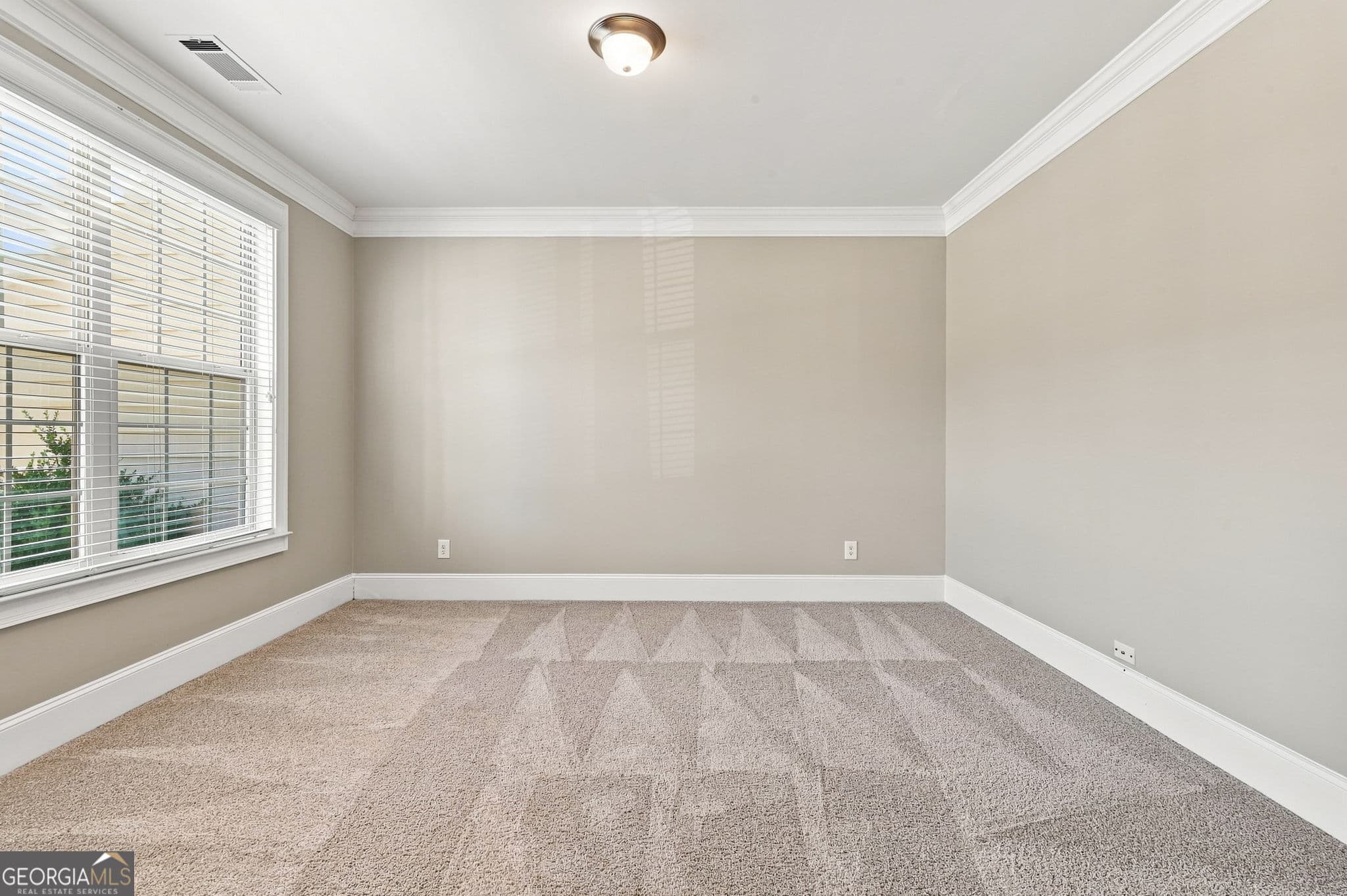 7 bedroom, 5 bathroom, 4,520 sq ft single family residence for sale at 217 Allgood Trace, Acworth, GA 30101 — photo 4