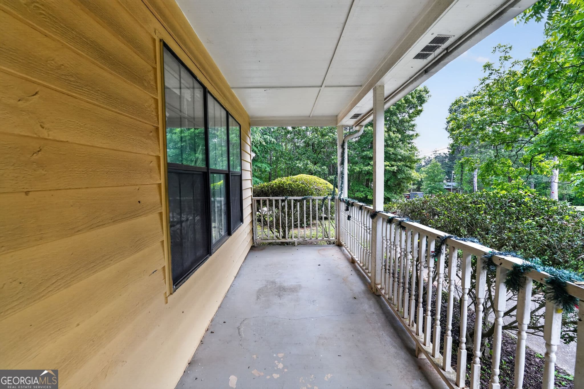 3 bedroom, 2 bathroom, 2,108 sq ft single family residence for sale at 4442 Lombard Road, Ellenwood, GA 30294 — photo 5