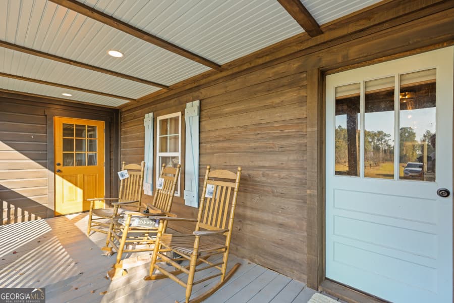 4 bedroom, 3 bathroom, 4,000 sq ft single family residence for sale at 5466 Robbin Road, Patterson, GA 31557 — photo 10