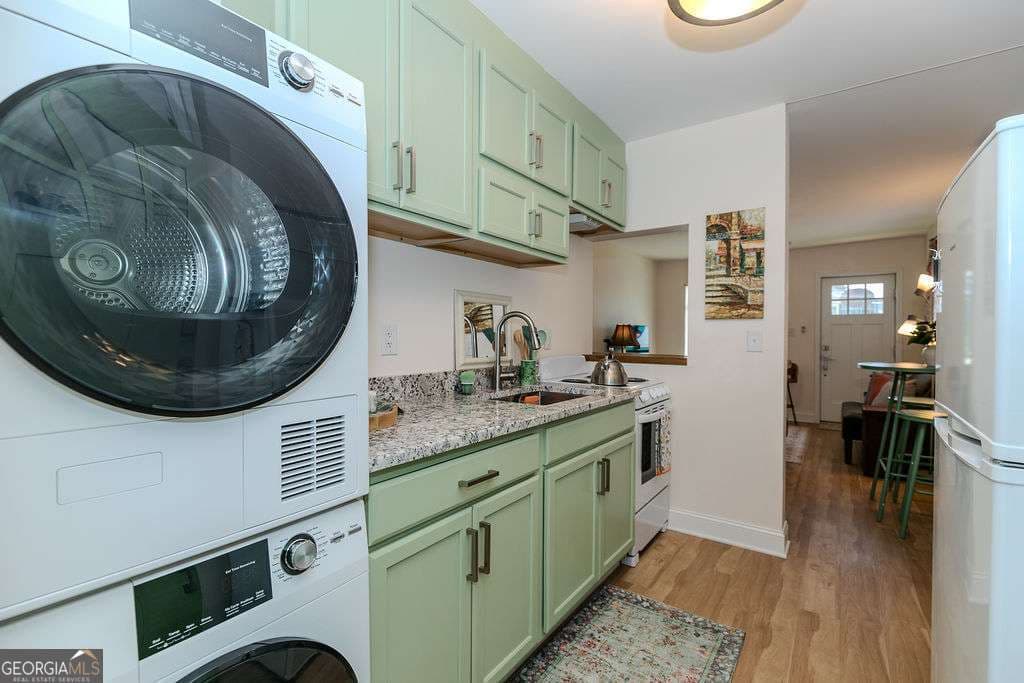 2 bedroom, 1 bathroom duplex for rent at 150 South Avenue 1, Atlanta, GA 30315 for $2,350 a month — photo 1 of 24