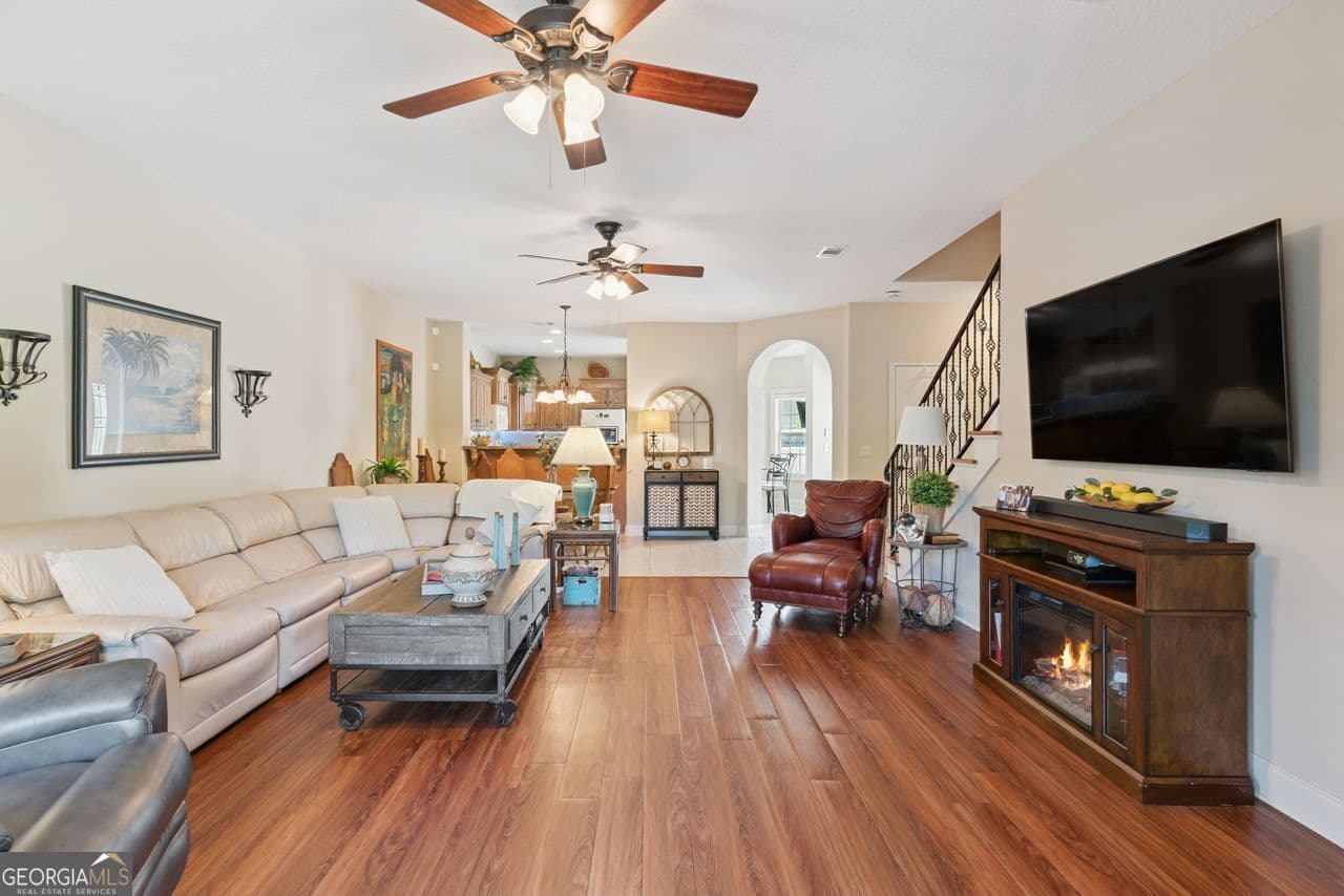 3 bedroom, 2.5 bathroom, 1,900 sq ft condominium for sale at 152 Villa Road, Brunswick, GA 31525 — photo 10