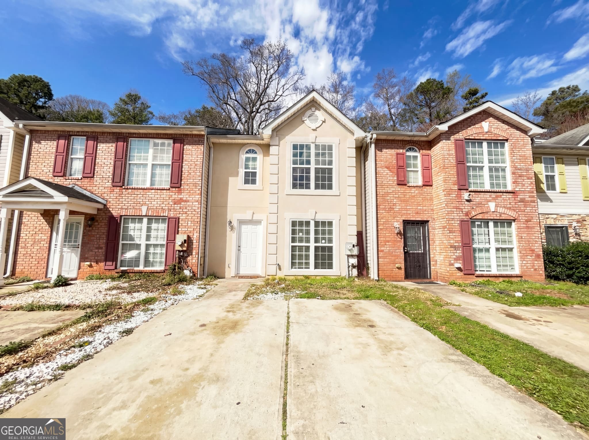 3 bedroom, 2.5 bathroom, 1,444 sq ft townhouse for sale at 4041 Browne Court, Conley, GA 30288