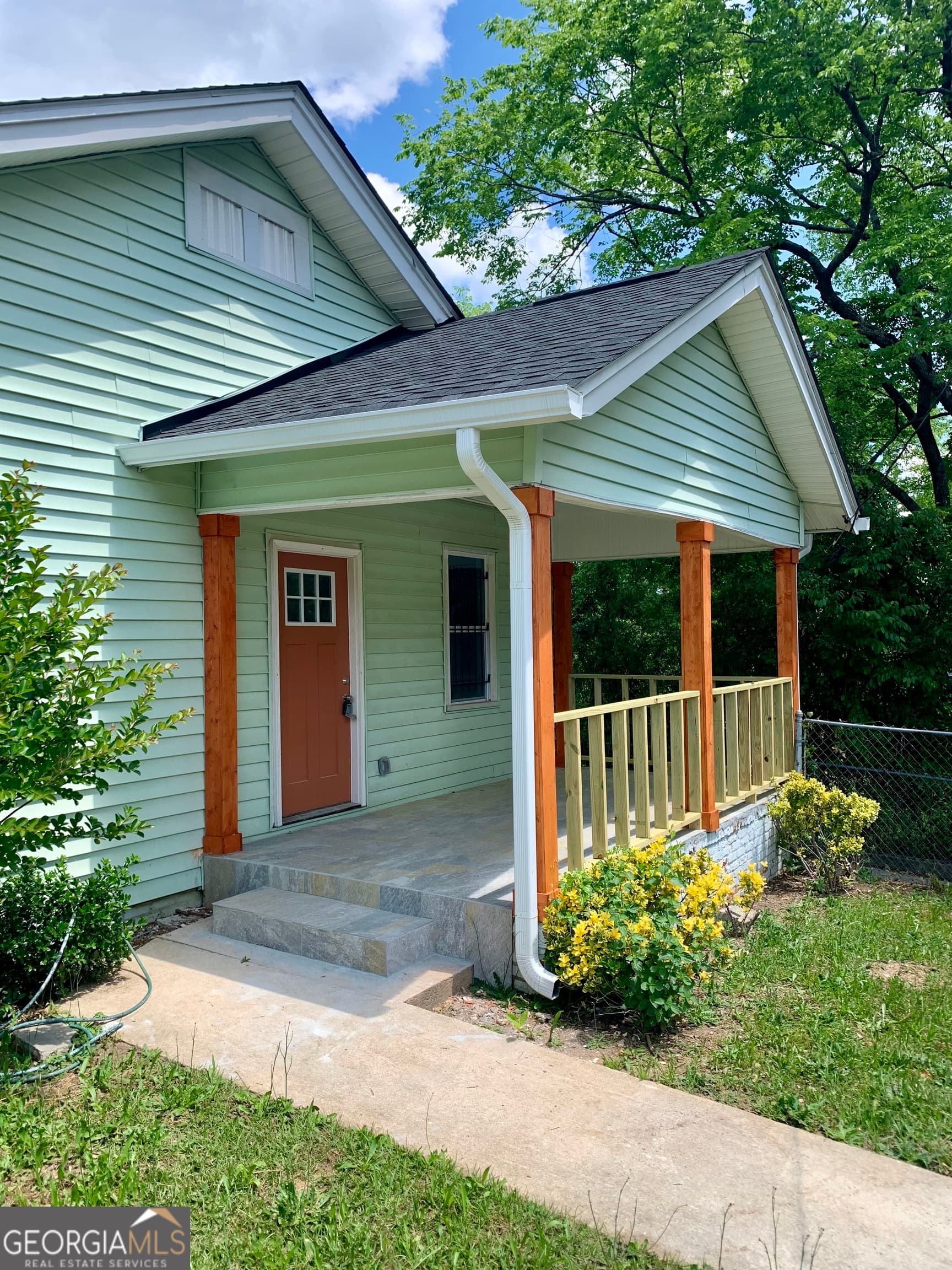 3 bedroom, 2 bathroom, 1,466 sq ft single family residence for rent at 747 Harrold Street, Macon, GA 31201 for $1,300 a month — photo 2