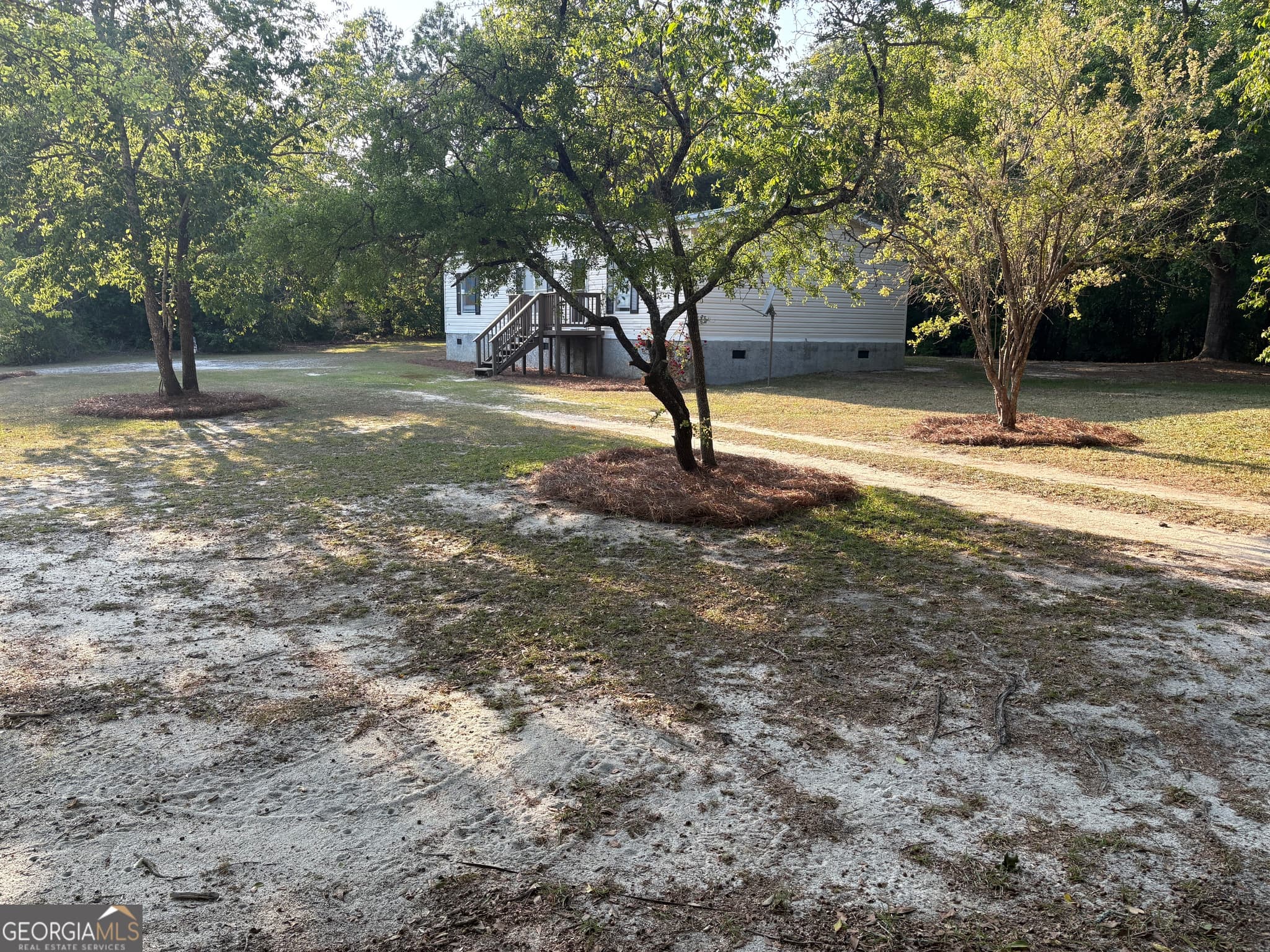 3 bedroom, 2 bathroom, 1,152 sq ft manufactured home,single family residence for sale at 46 Dove Lane, Eastman, GA 31023 — photo 4