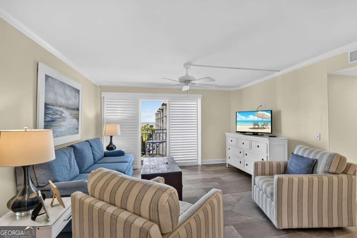 3 bedroom, 3 bathroom, 1,372 sq ft condominium for sale at 1440 Ocean Boulevard 321, St. Simons, GA 31522 — photo 5