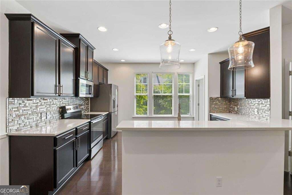 4 bedroom, 3.5 bathroom, 2,227 sq ft townhouse for sale at 4296 Morning View, Stone Mountain, GA 30083 — photo 3