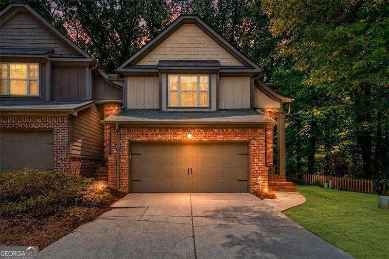 2 bedroom, 2.5 bathroom, 1,702 sq ft townhouse sold at 121 Creighton Lane, Marietta, GA 30008
