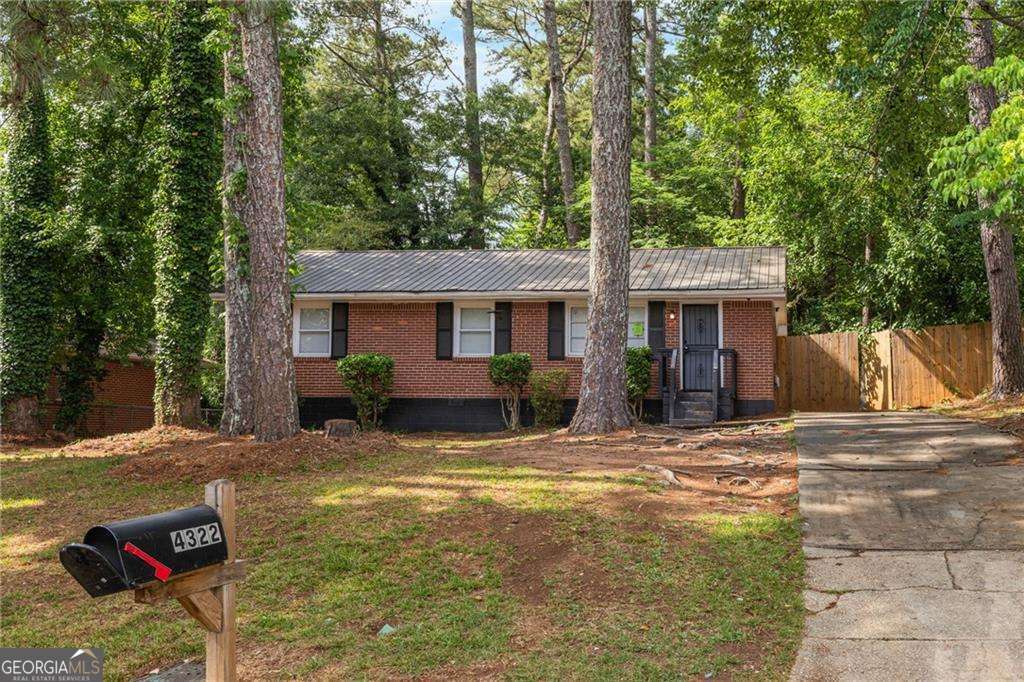 3 bedroom, 2 bathroom, 1,100 sq ft single family residence sold at 4322 Glenwood Parkway, Decatur, GA 30032