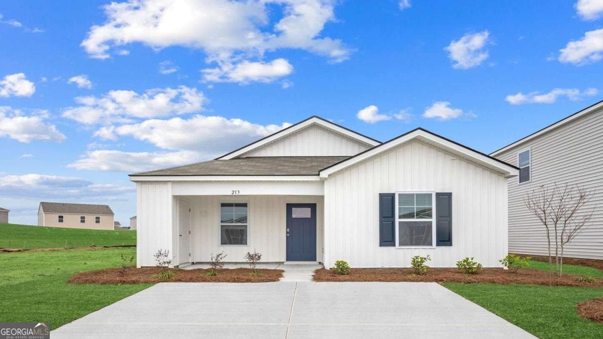 213 Lakeside Drive, Port Wentworth, GA 31407 — most recent listing photo