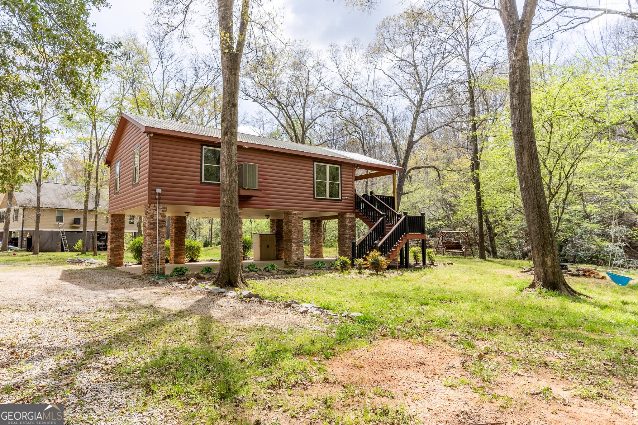 2 bedroom, 1 bathroom, 864 sq ft single family residence for sale at 597 Meadow Brook Lane, Royston, GA 30662 — photo 5