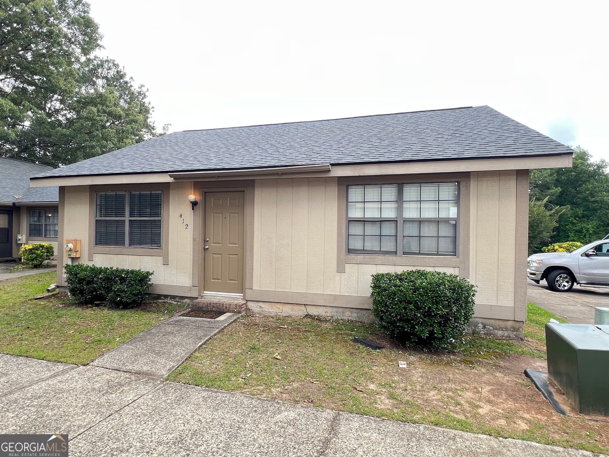 2 bedroom, 1 bathroom, 900 sq ft condominium sold at 412 Tallulah Trail 1, Warner Robins, GA 31088