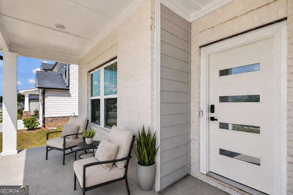 5 bedroom, 3 bathroom, 2,752 sq ft single family residence for sale at 4161 Dean Grove Wy Way, Loganville, GA 30052 — photo 2