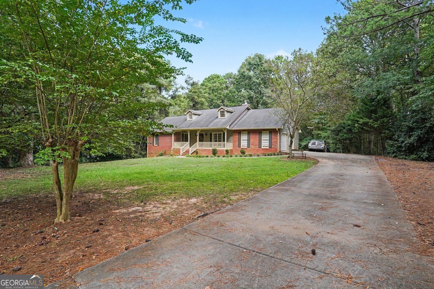4 bedroom, 3 bathroom, 2,554 sq ft single family residence for sale at 55 Southlake Lane, Mcdonough, GA 30252 — photo 9