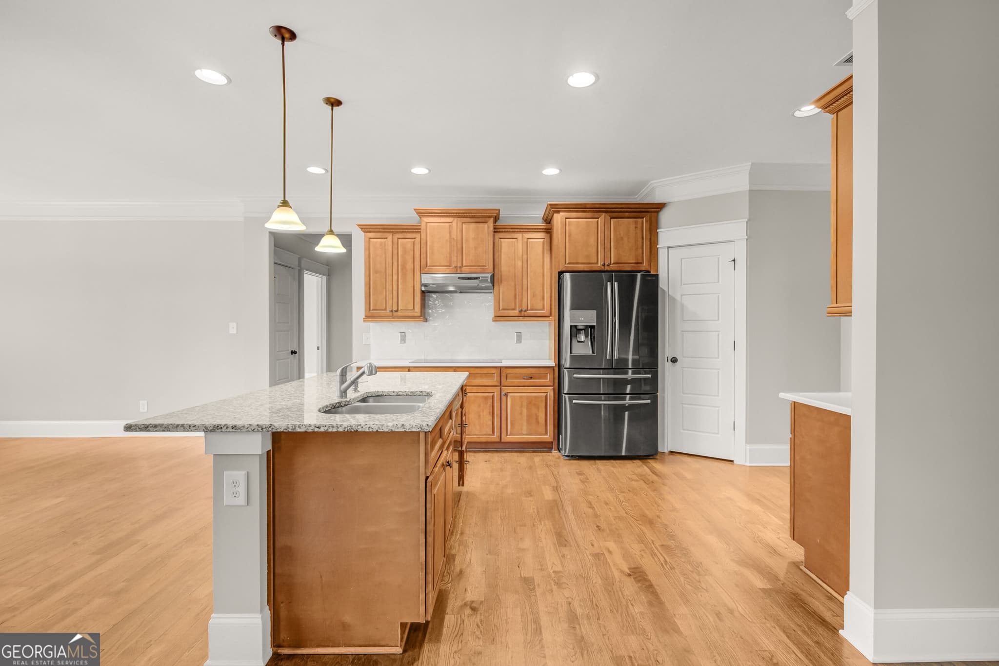 4 bedroom, 3.5 bathroom, 3,331 sq ft single family residence for sale at 137 Kenmare Row, Tyrone, GA 30290 — photo 8