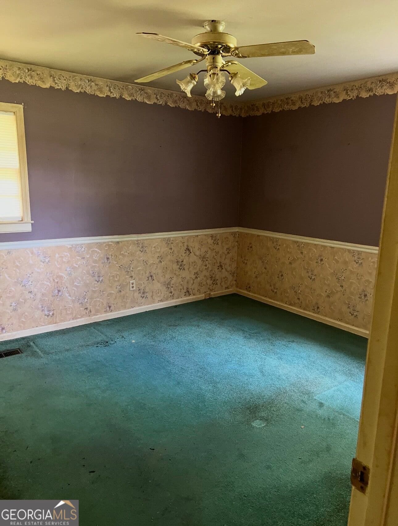3 bedroom, 2 bathroom, 1,499 sq ft single family residence under contract at 1004 E 6th Avenue, Cordele, GA 31015 — photo 6